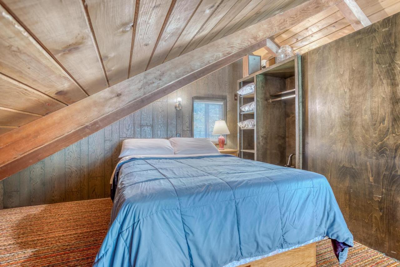 The Crabbing Cabin Lincoln City Exteriör bild